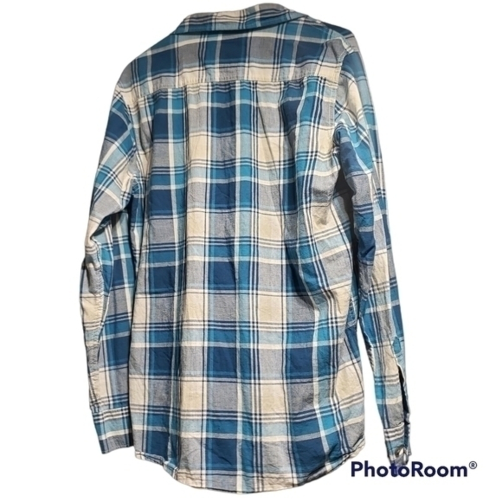 Wrangler button up - Picture 2 of 3